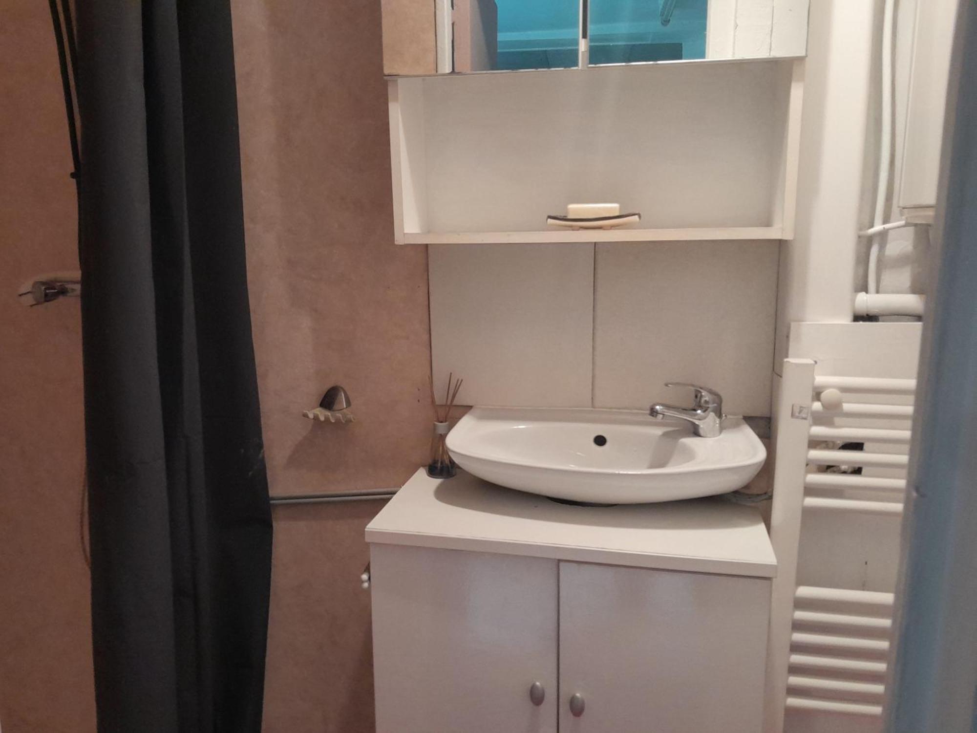 Appartement Privatif Tout Equipe En Bord De Riviere Figeac Exteriör bild